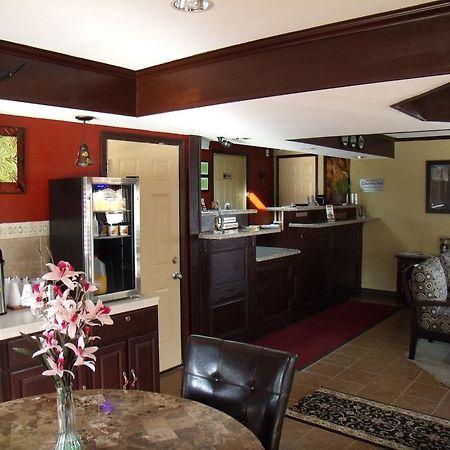 Country Inn Sterling 외부 사진