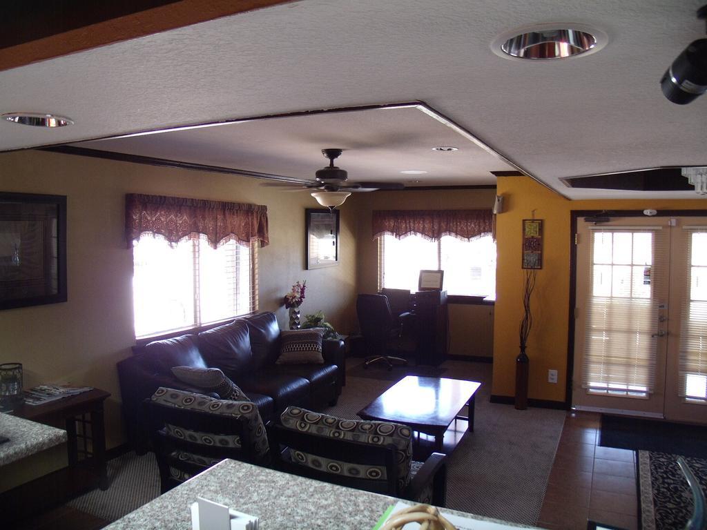 Country Inn Sterling 외부 사진