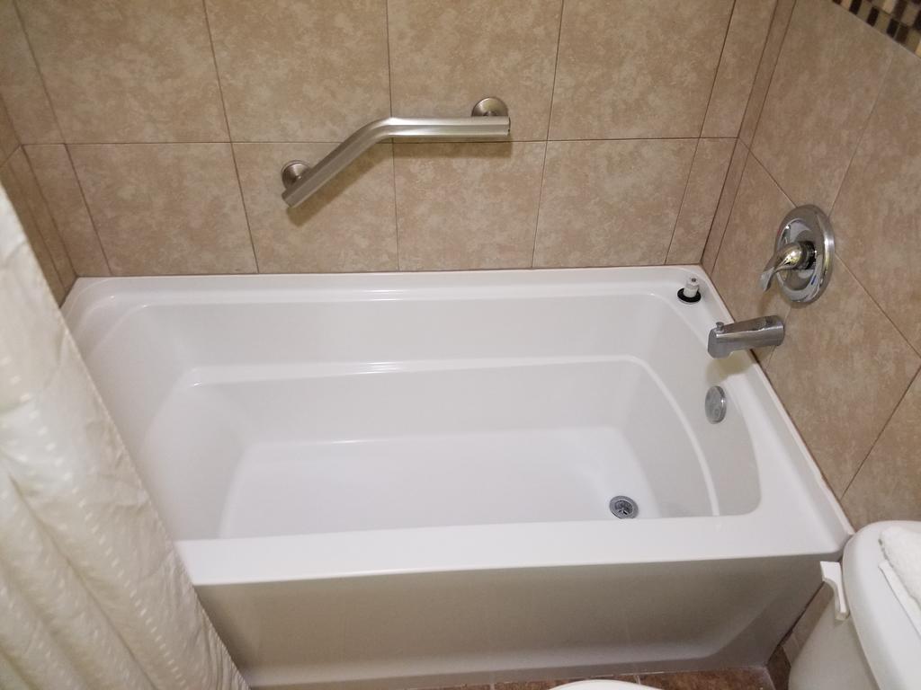 Country Inn Sterling 외부 사진