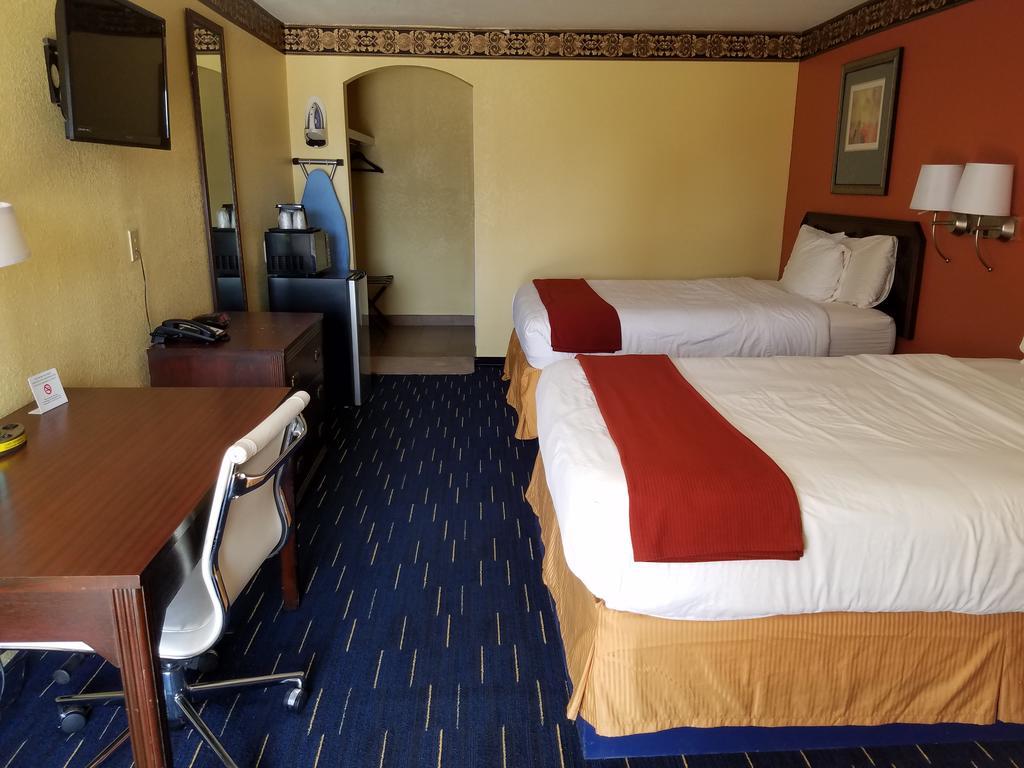 Country Inn Sterling 외부 사진