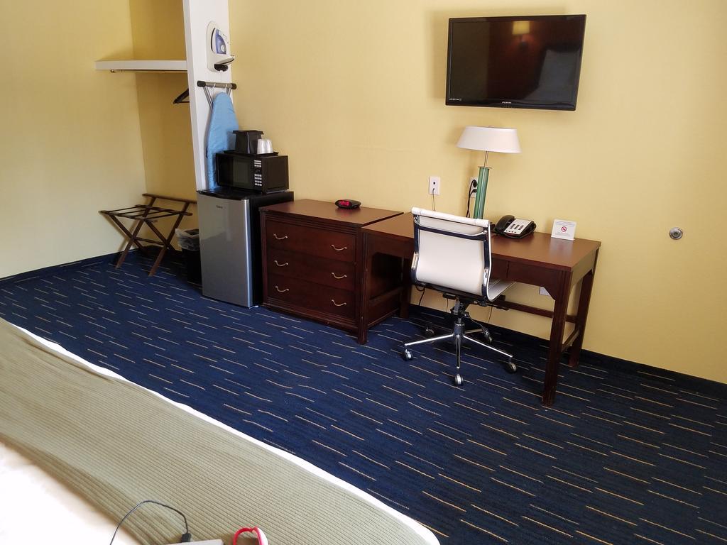 Country Inn Sterling 외부 사진